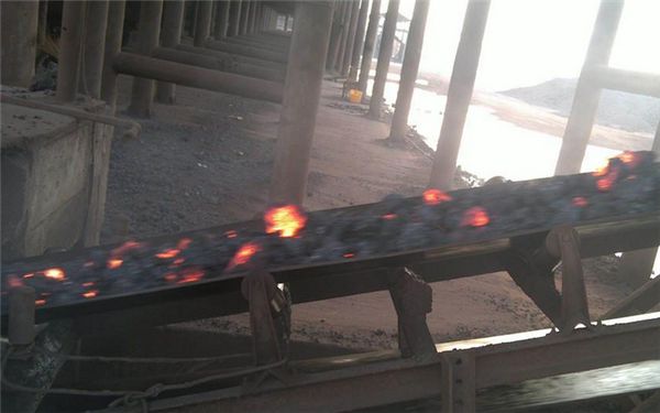 耐熱輸送帶為什么會彎曲 耐熱輸送帶為什么會彎曲