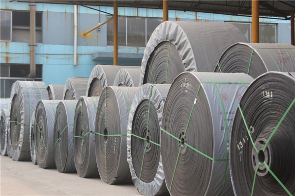 輸送帶廠家如何制造高品質(zhì)橡膠輸送帶 輸送帶廠家如何制造高品質(zhì)橡膠輸送帶